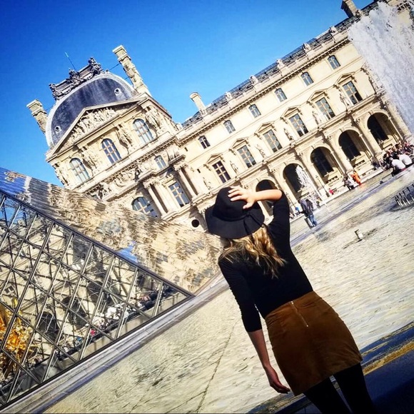 Meet your Posher, Annie - Picture 13 of 16